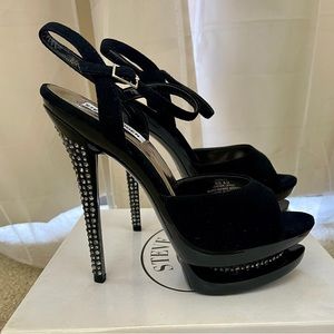 Steve Madden Zambuka Black Heels Sandals Platform